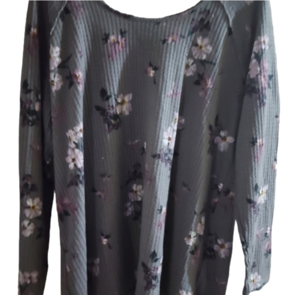 Torrid Grey Purple Floral Print Waffle Knit Shirt Women's Plus Size 2 - Picture 3 of 4